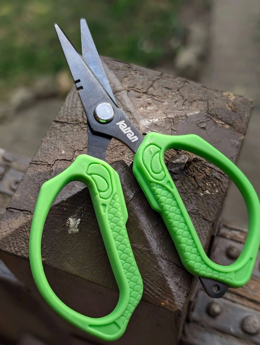 Katran Line Scissors Green Handle