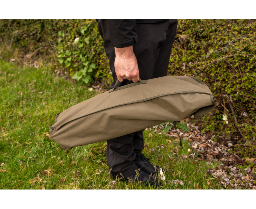 Avid Revolve Low Chair