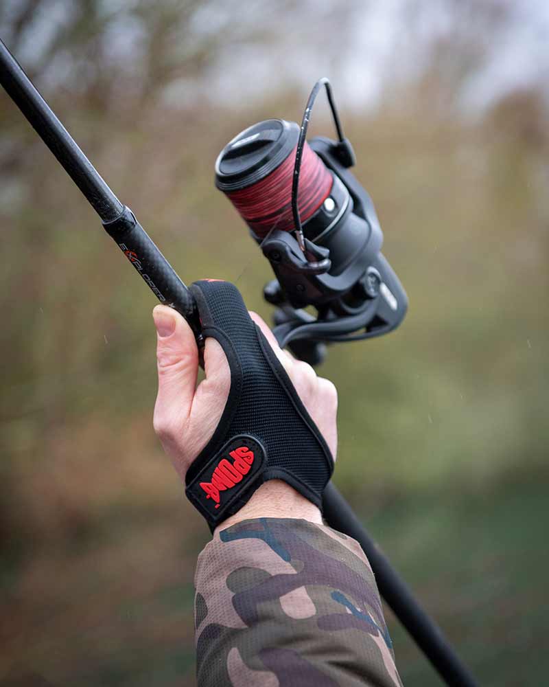thumbnail image 2 of Fox Casting Finger Stall – Carp Fishing Accessory, CAC572, Protects Casting Finger 2 of 6