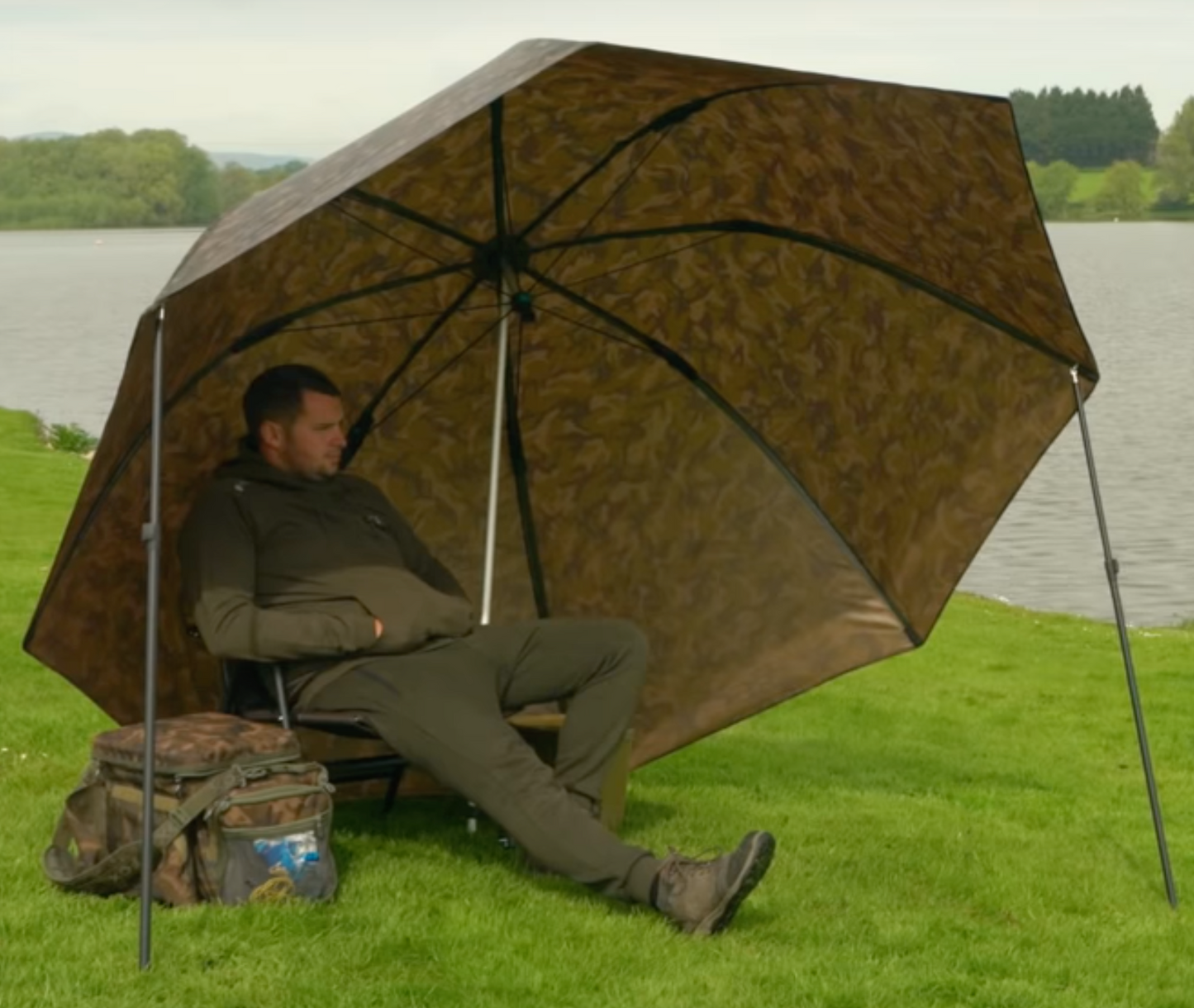 Fox 60in Camo Brolly (discontinued)