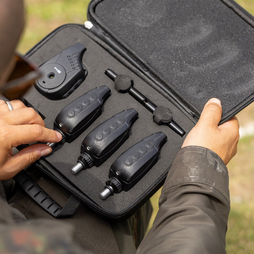 OMC FC Alarm Set with EVA Case