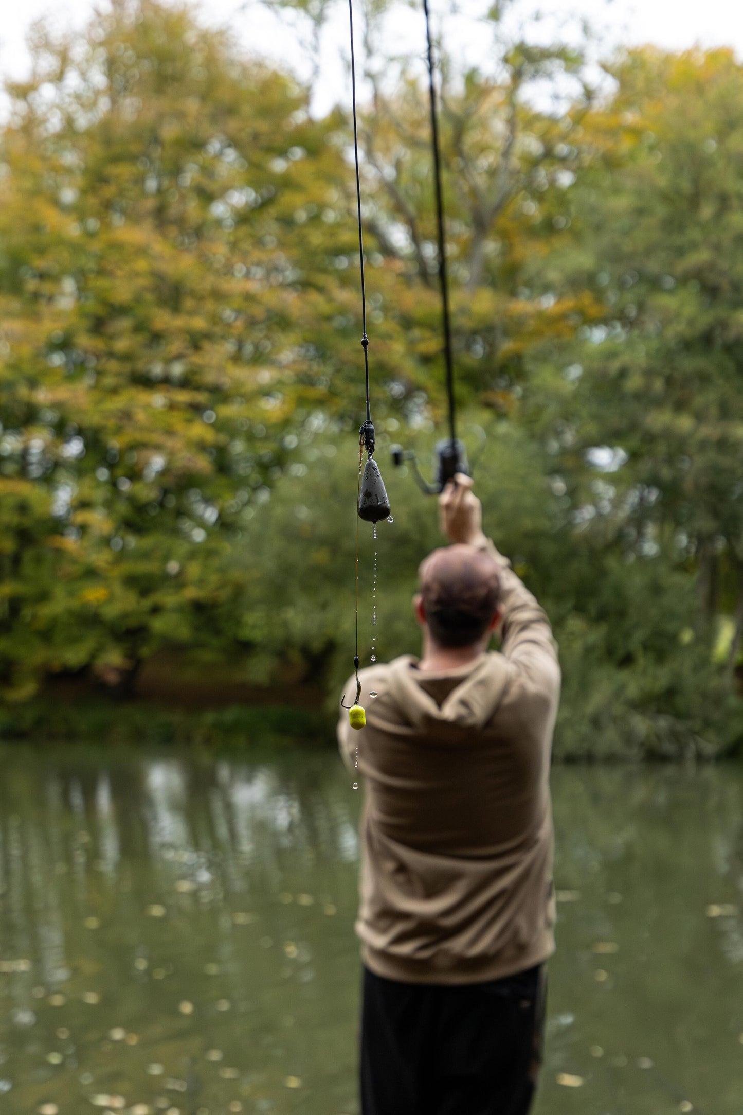 Fox Edges Heli Lead Dumpy