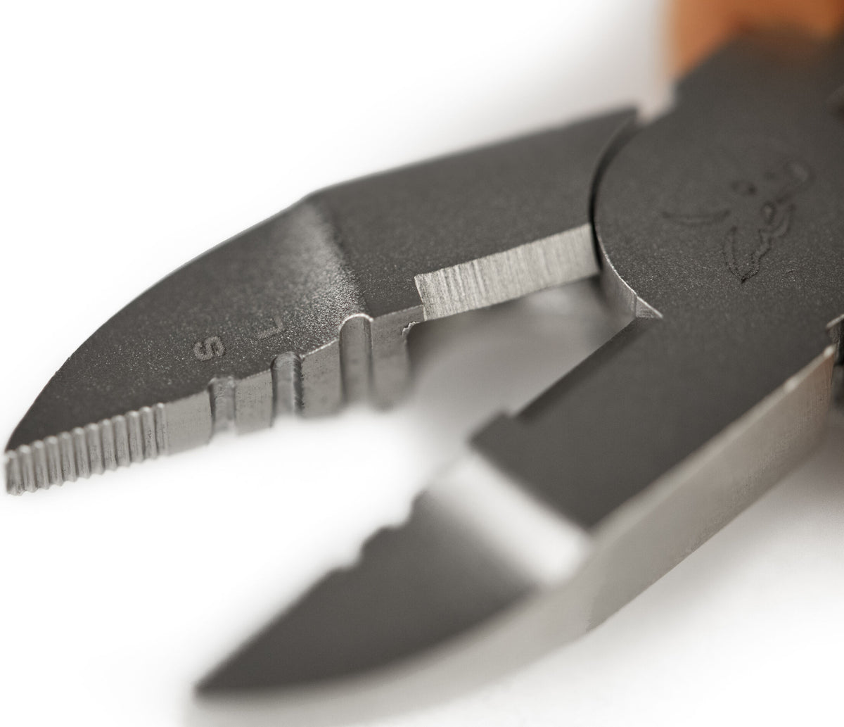 Fox Edges Crimp Pliers and Crimps