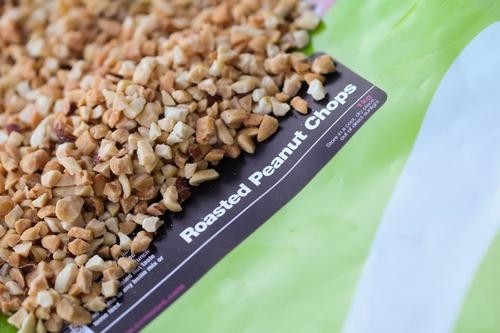 CC Moore Roasted Peanut Chops 1kg (2.2lbs)